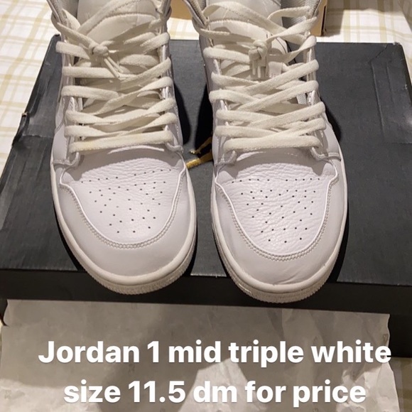 Selling shoes - Picture 4 of 8